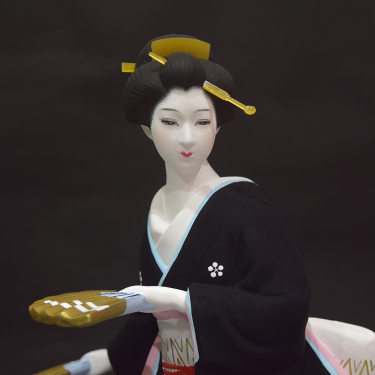 Iwaiuta - Hakata Doll